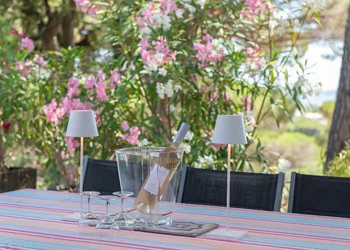 Joli Mazet Clim Vue St Tropez Villa